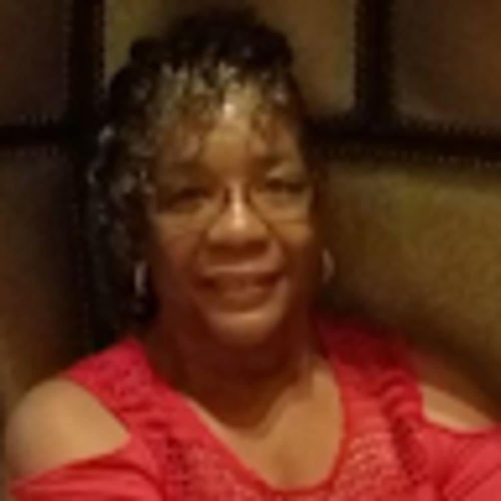 Meet your Posher, Gloria
